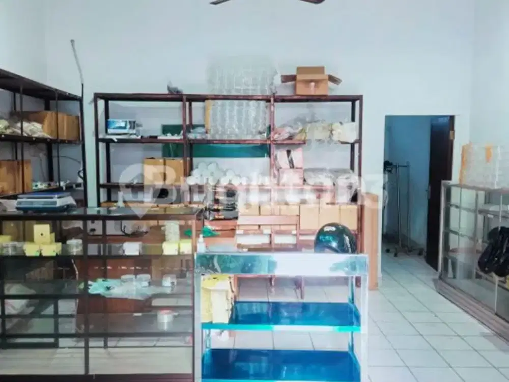 RUKO 3 LANTAI LOKASI PREMIUM UNTUK PERDAGANGAN