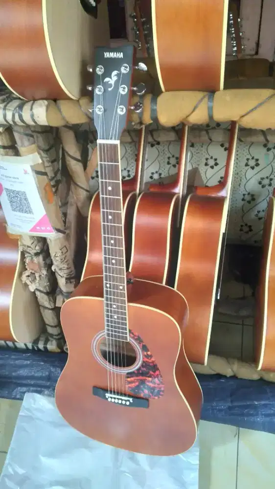 GITAR YAMAHA F310