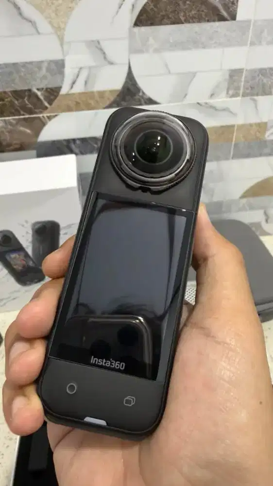 Kamera insta 360 x5 stamdar