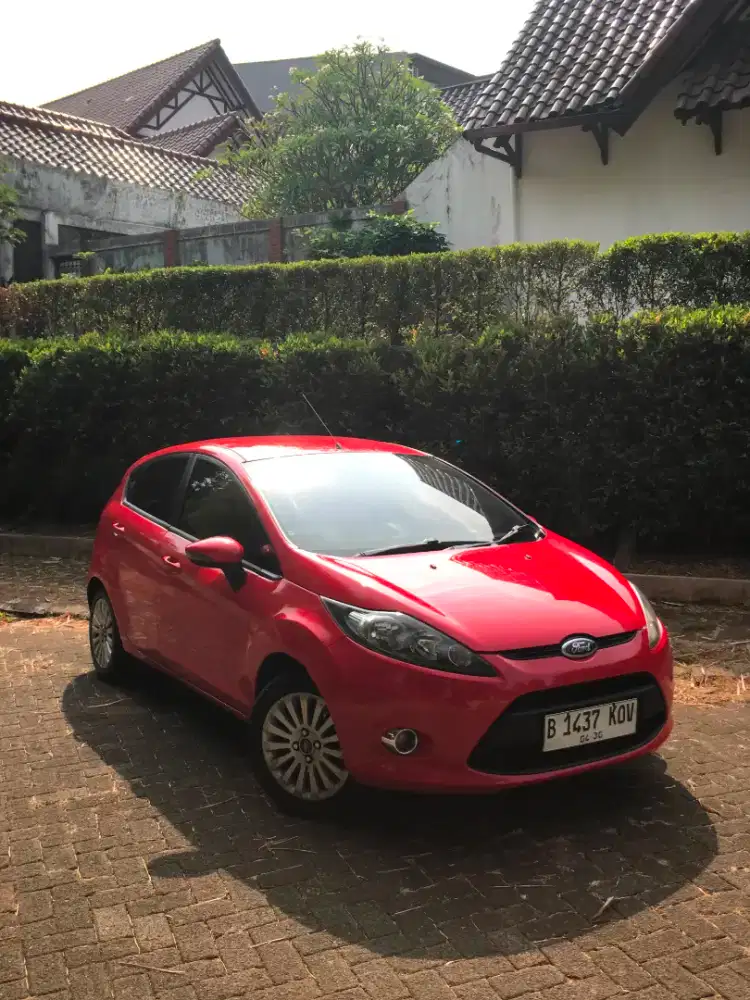 Credit Syariah/Cash Ford Fiesta 1.4 Trend Matic 2013 Original Istimewa