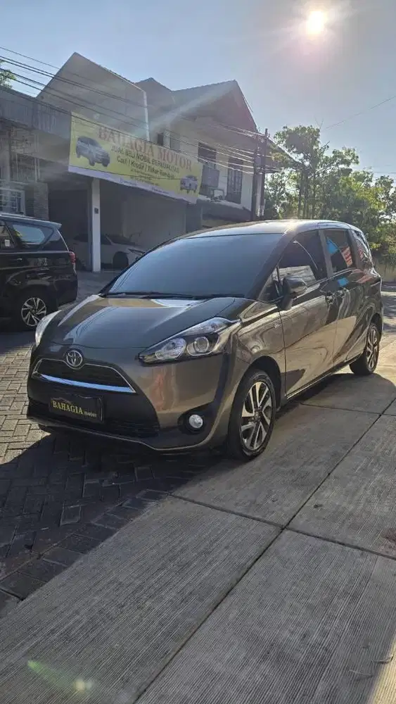 Sienta V matic 2017