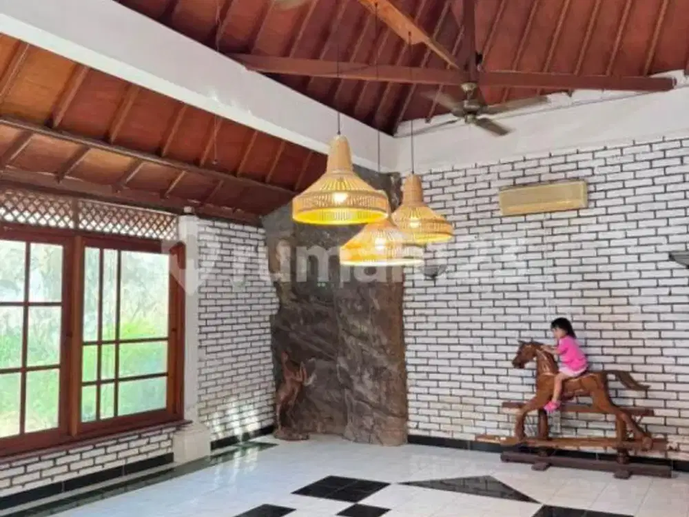 Spacious 5 Bedroom Villa For Rent In Sanur, Private Pool, 700 M² Land, Idr 450 Million/Year