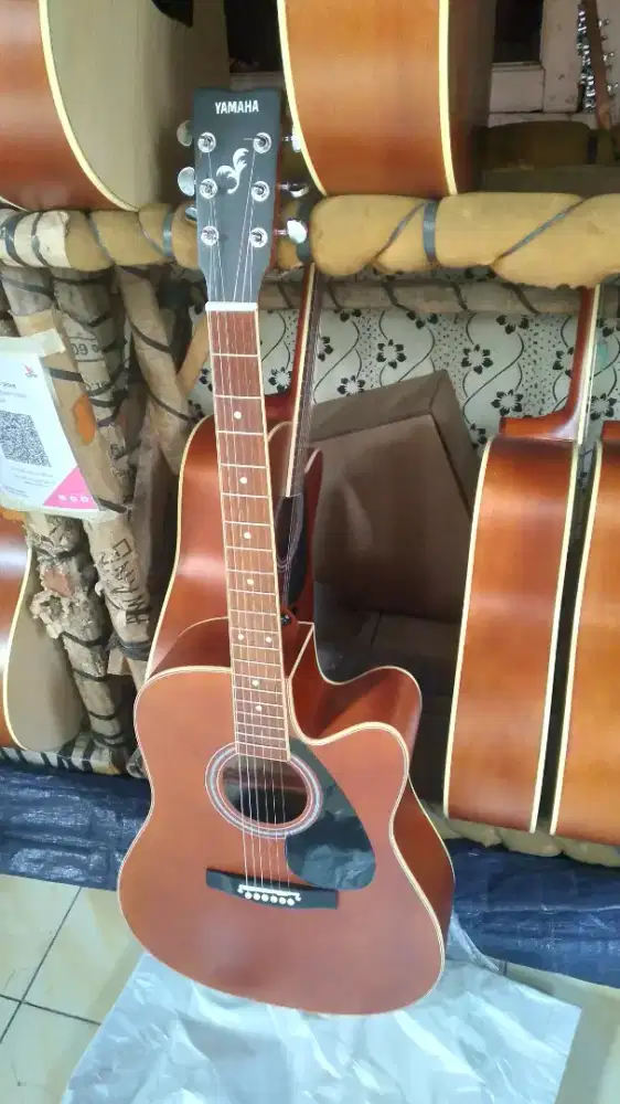 GITAR AKUSTIK JUMBO