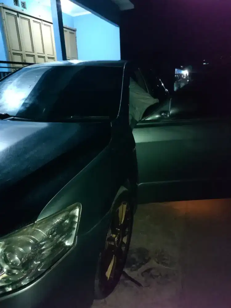 Di jual toyota camry AT 2400 cc