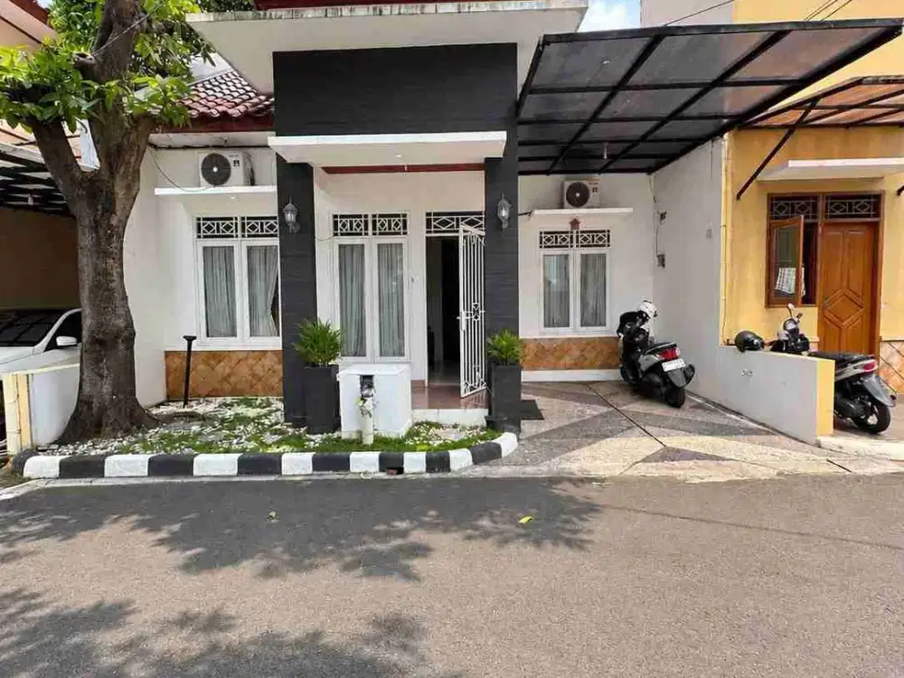 Rumah Secondary dekat AEON MALL Tanjung Barat