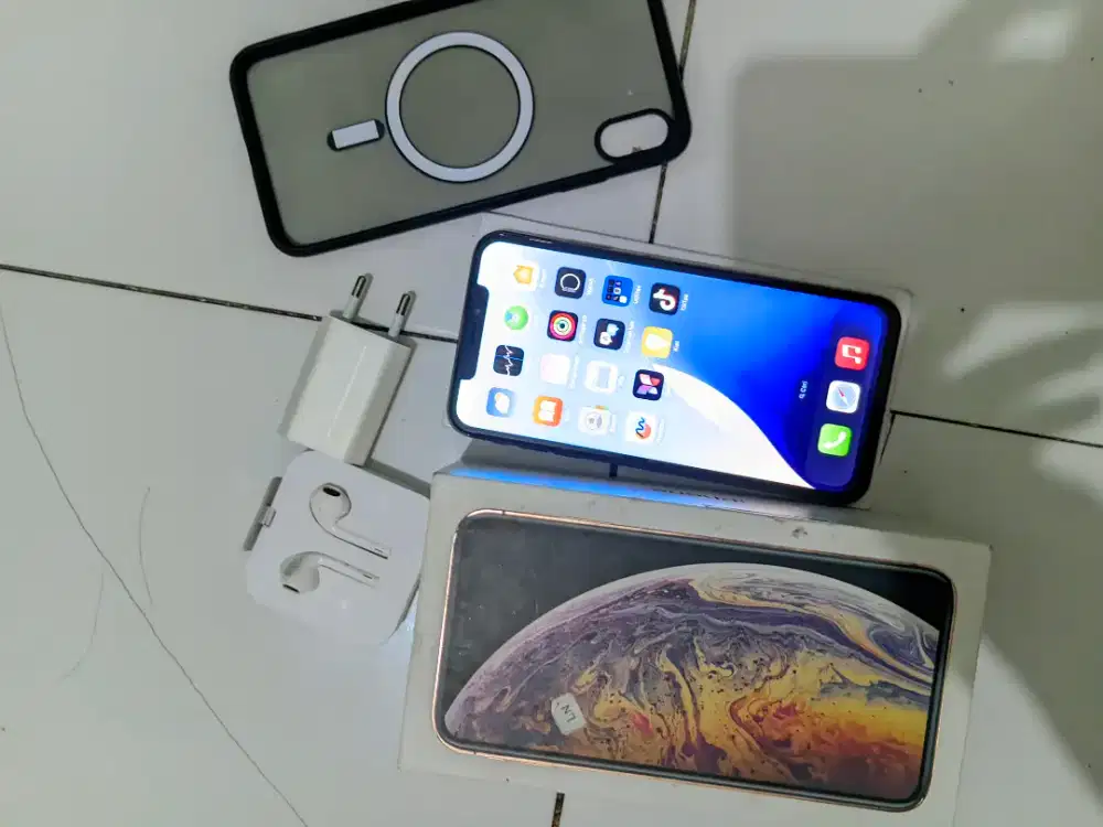 iPhone XS Max inter 64GB
