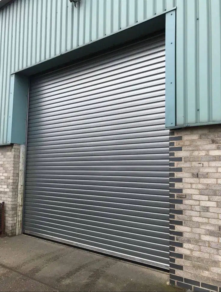 Rolling Door Industri untuk Gudang, Pabrik & Garasi