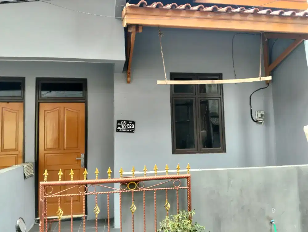 RUMAH Kontrakan  1 KT dan Carport
