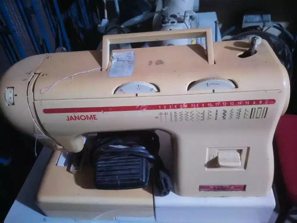 DIJUAL MESIN JAHIT JANOME , SIAP PAKAI