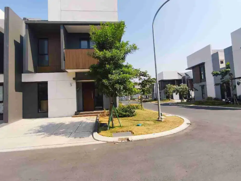 Disewakan Rumah Hook, di Cluster Regia, Summarecon Crown Gading, Bekasi Utara