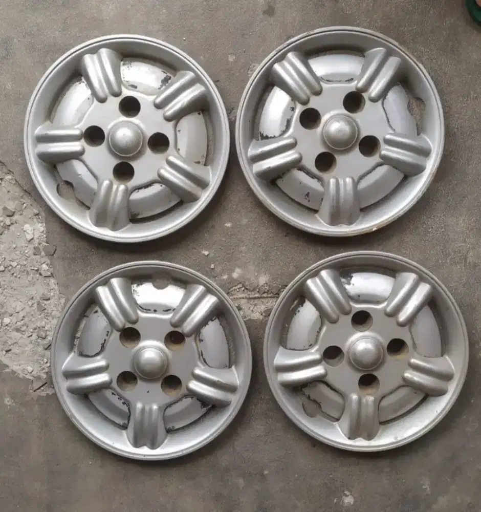 Dop Velg Kijang Super