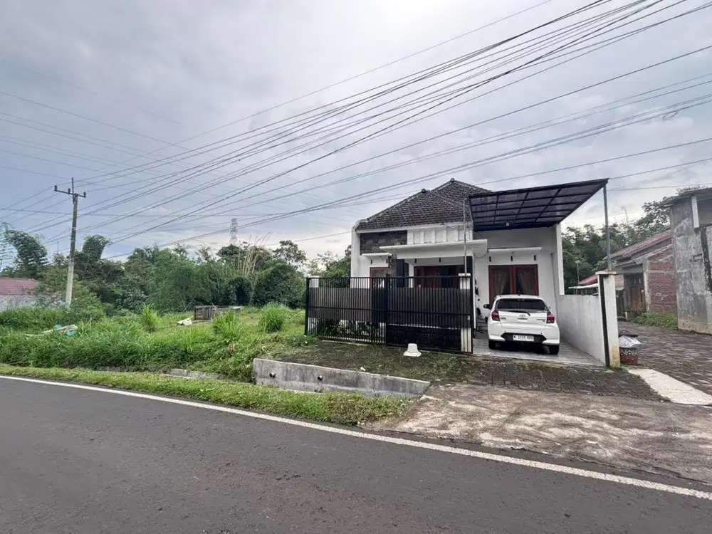 DIJUAL MURAH RUMAH DI PINGGIR JALAN LUAS 130 M