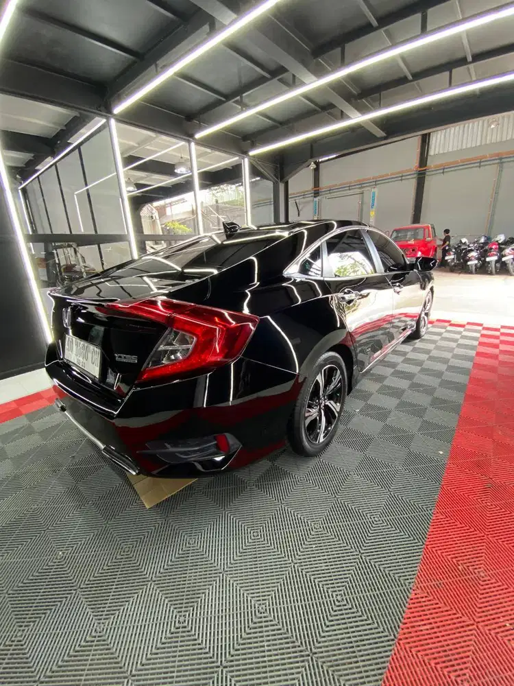 Honda Civic 1.5 TC CVT ES (Sedan Civid Turbo) Low KM