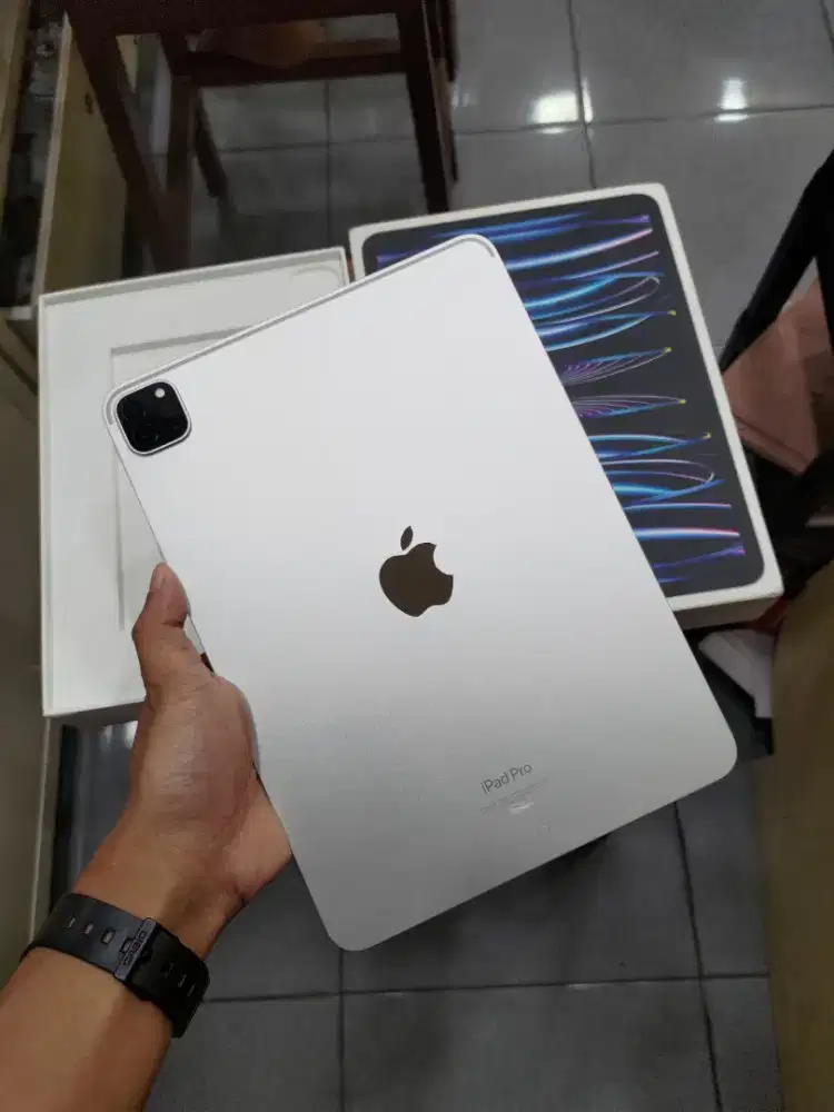 iPad Pro M2 128 iBox Fullset Original Mulus