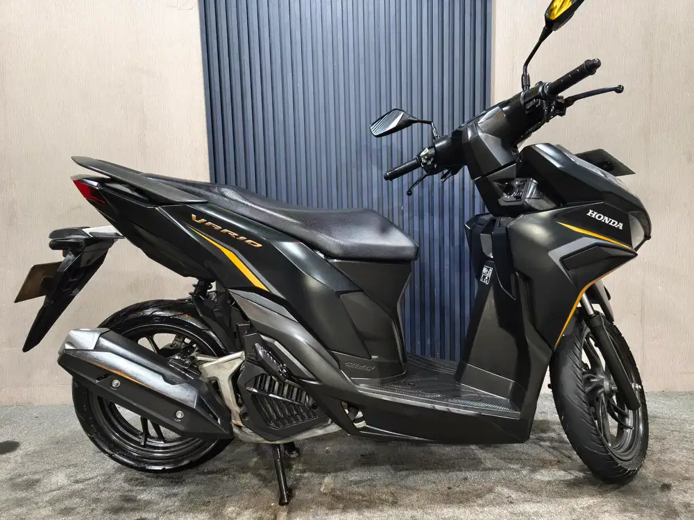 Vario 125 ISS 2023 istimewa mulus terawat siap pakai...
