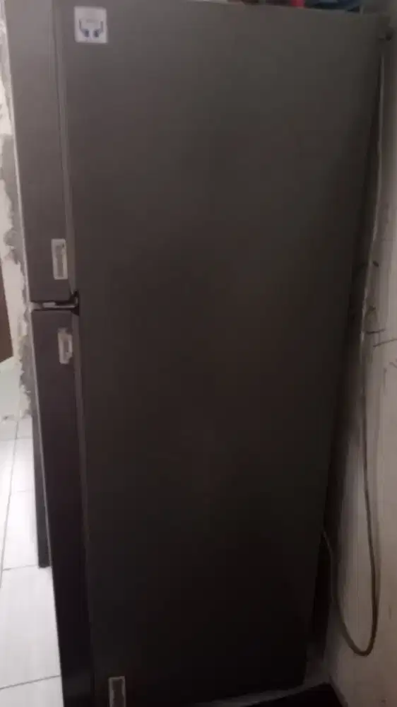 Kulkas LG 2 pintu inverter