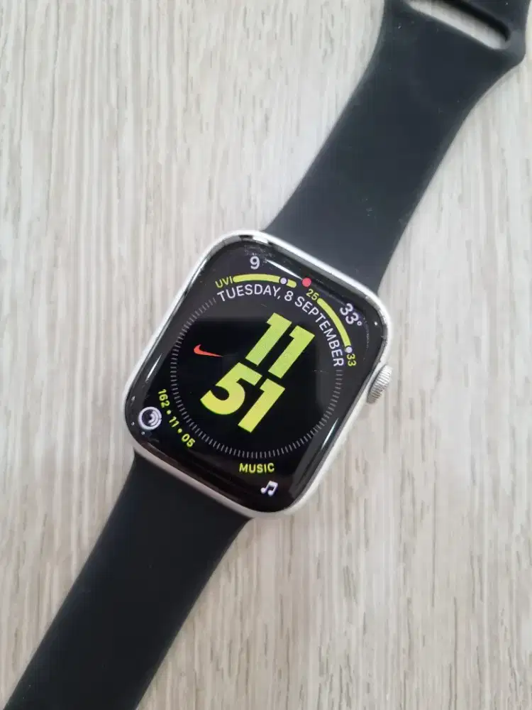 Apple Watch Series 8 45mm normal