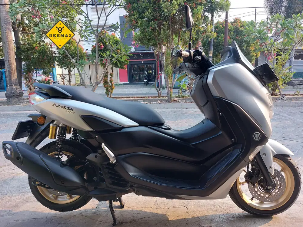 (DP 500 Rb)‼️ NMax Keyless Connected Silver 2022 Cash & Kredit