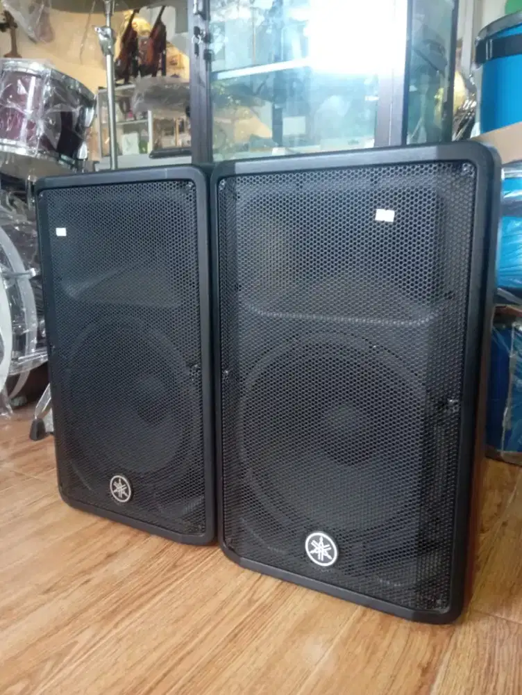 SPEAKER AKTIF YAMAHA DBR12