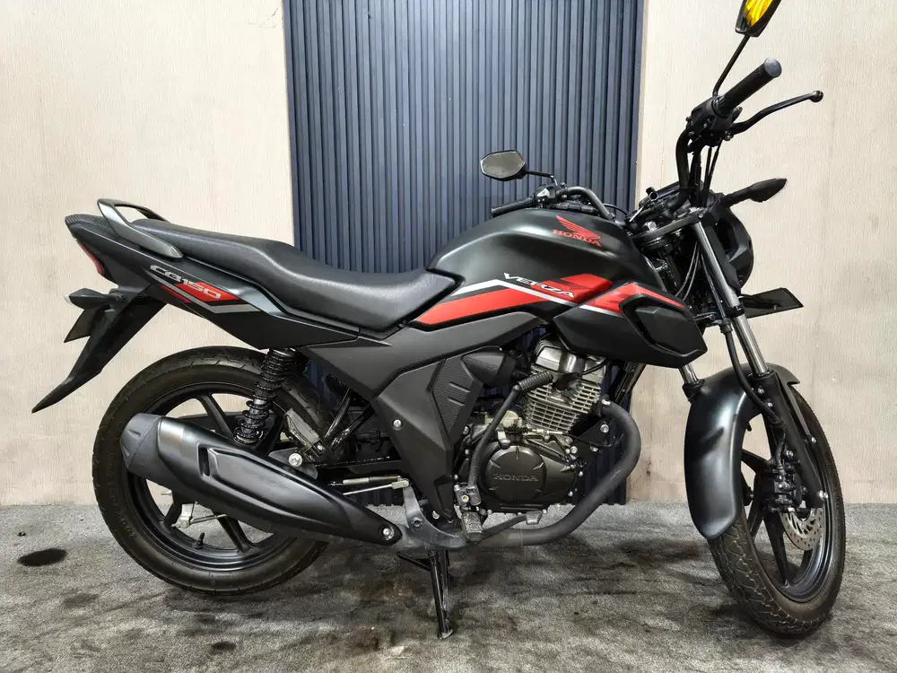 CB VERZA 150 hitam 2022 LIKE NEW mulus terawat siap pakai...