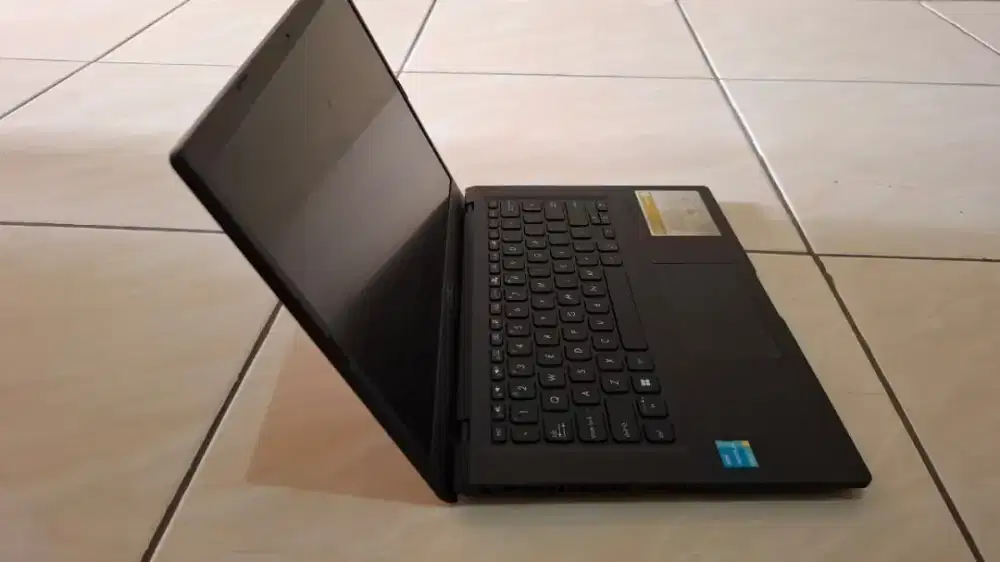 Dijual ASSUS A1400E