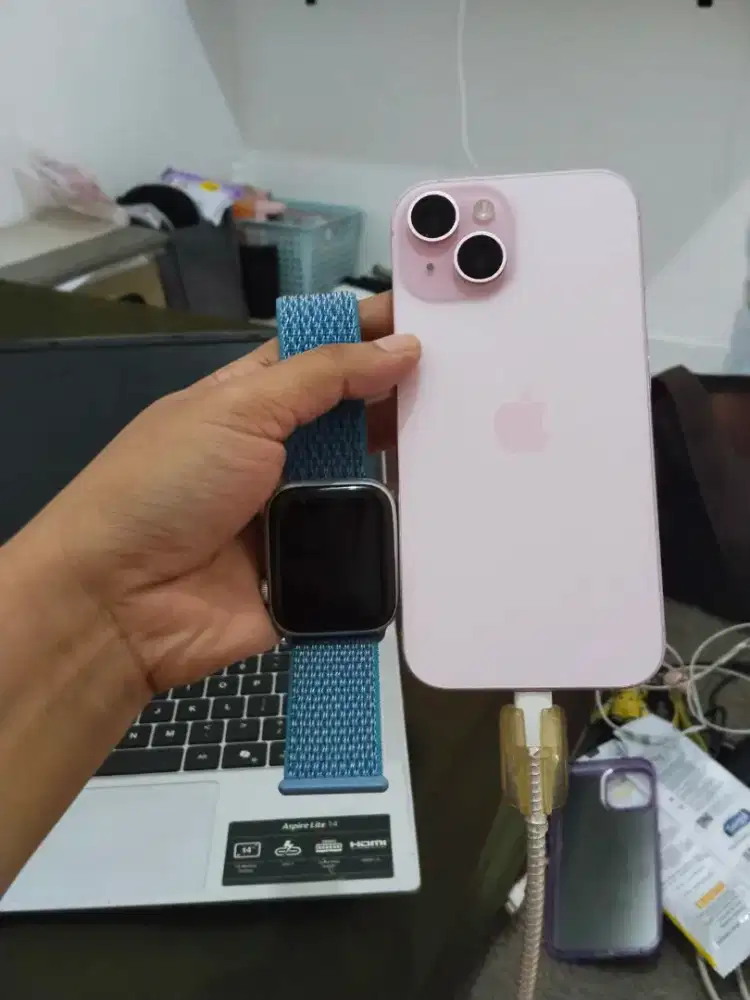 Iphone15 128gb dan apple watch SE 2