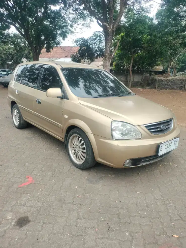 Kia Carens 2 THN 2002 siap pakai