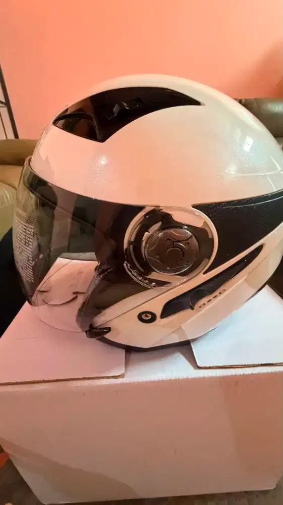 Helm Baru ukuran L