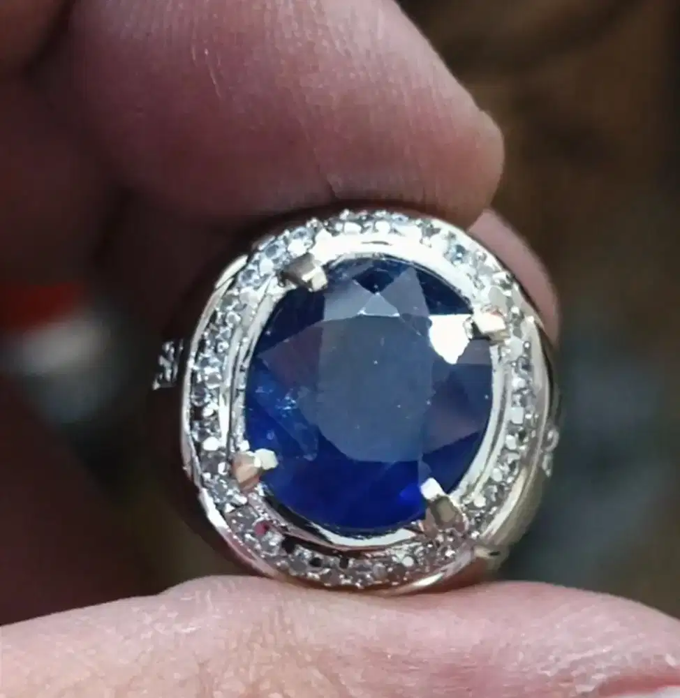 Blue sapphire 10 crt up warna royal istimewa
