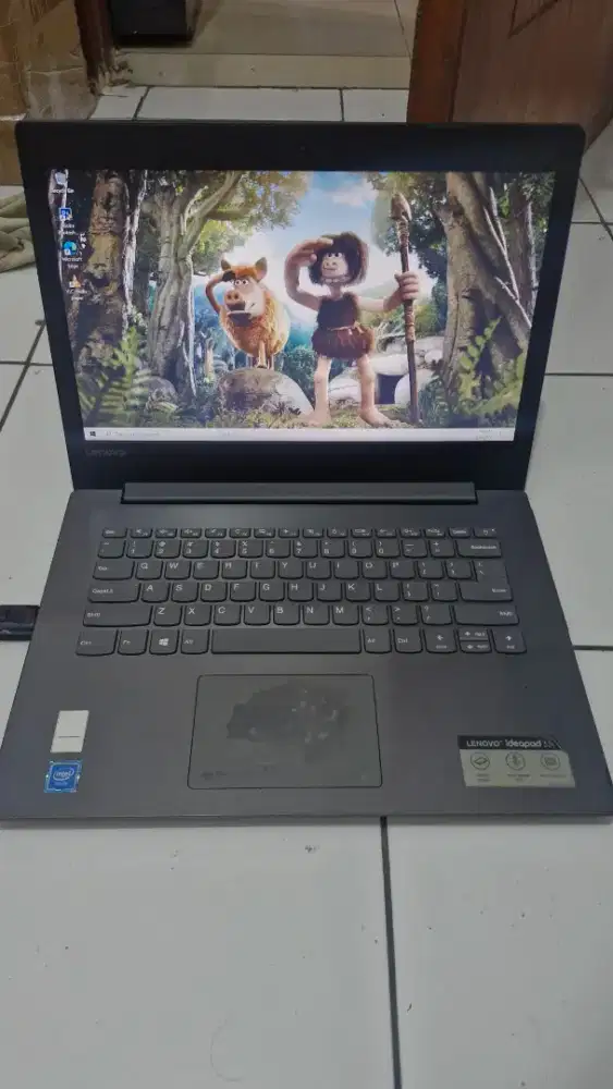 Laptop lenovo 330