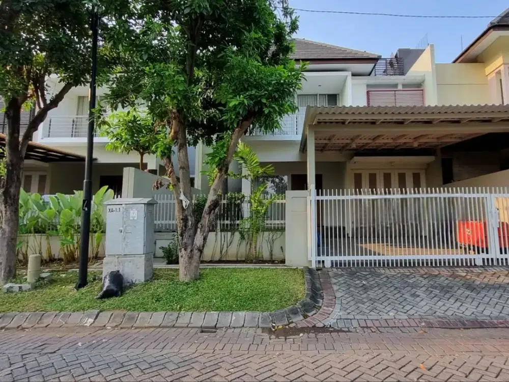 DIJUAL RUMAH *GRAHA FAMILI*