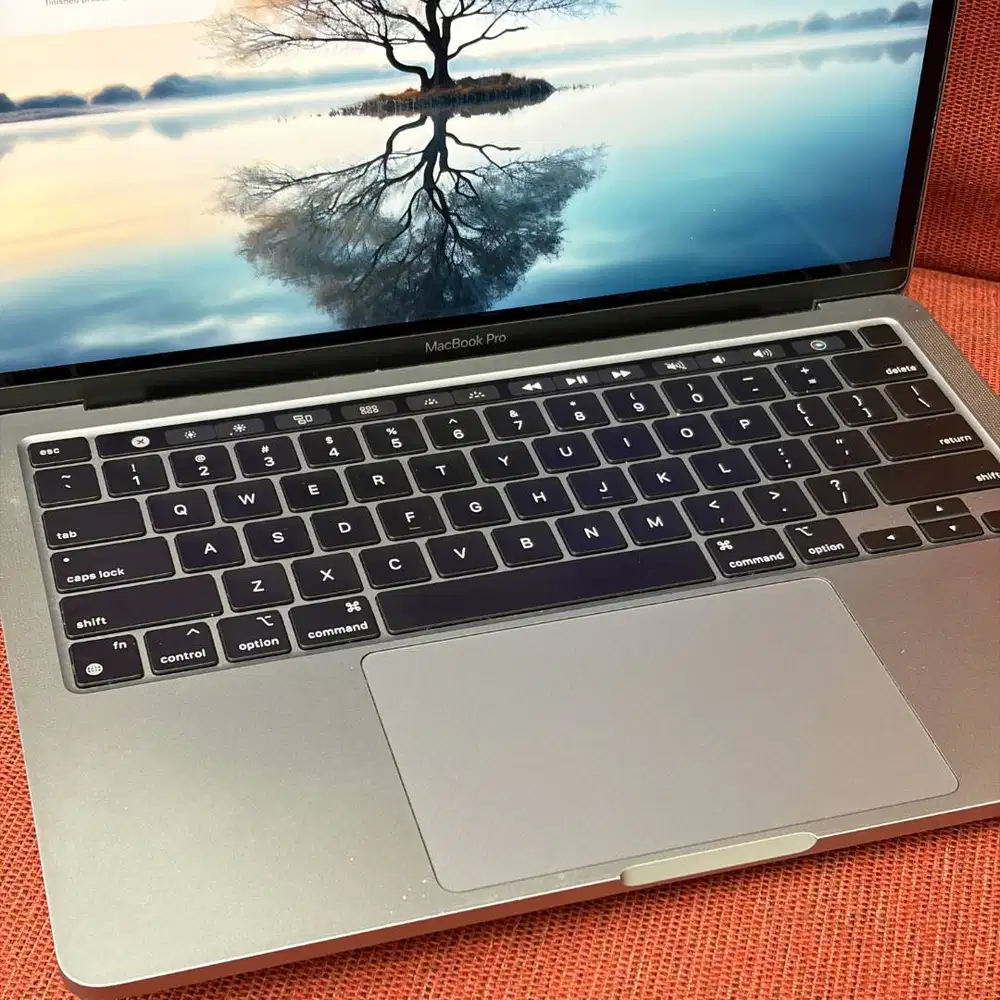 MacBook Pro 13 inch, M1 2020 RAM 8/512GB second