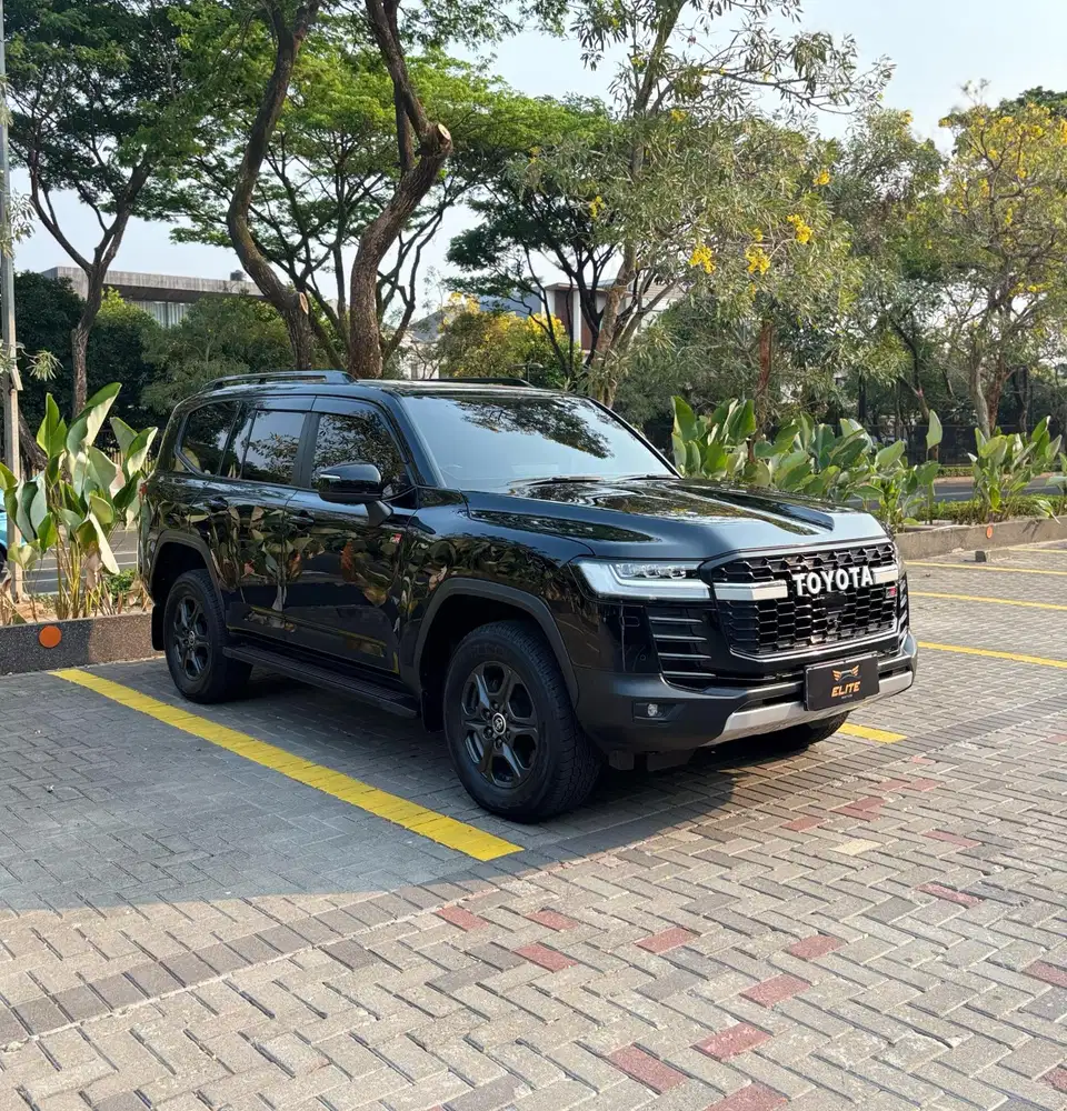 [ PAJAK PANJANG ] Toyota Land Cruiser 300 GR Sport 2024