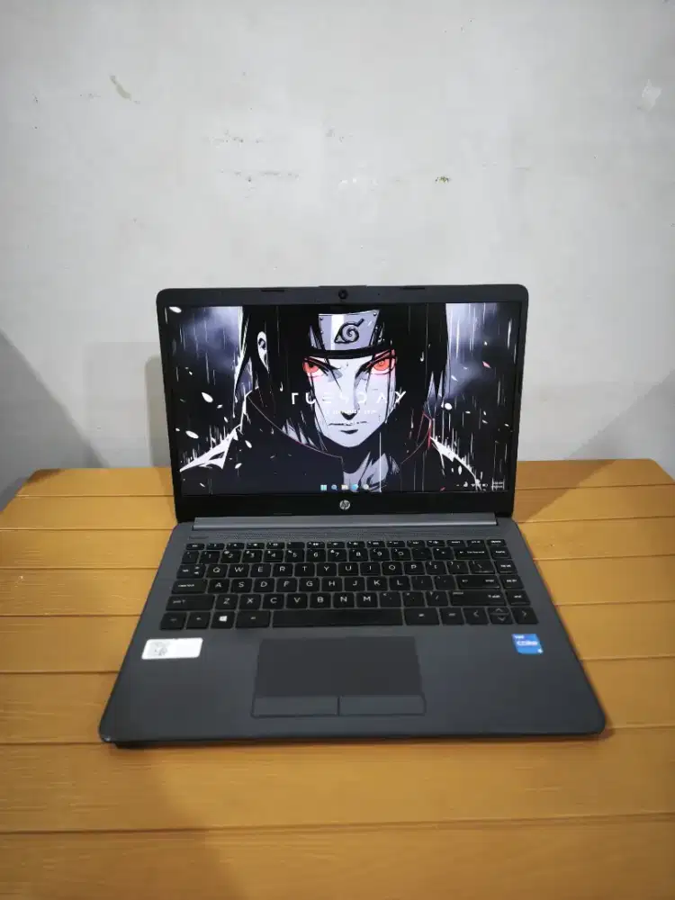 Laptop HP 240 G8