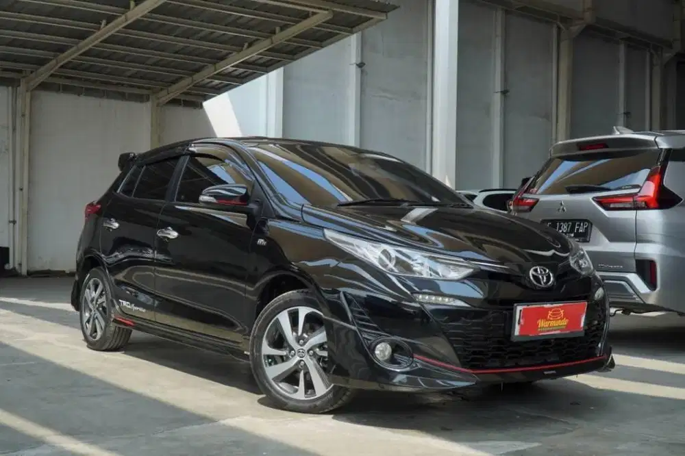 Toyota Yaris 1.5 S TRD Matic AT tahun 2020 hitam DP minim 30 juta