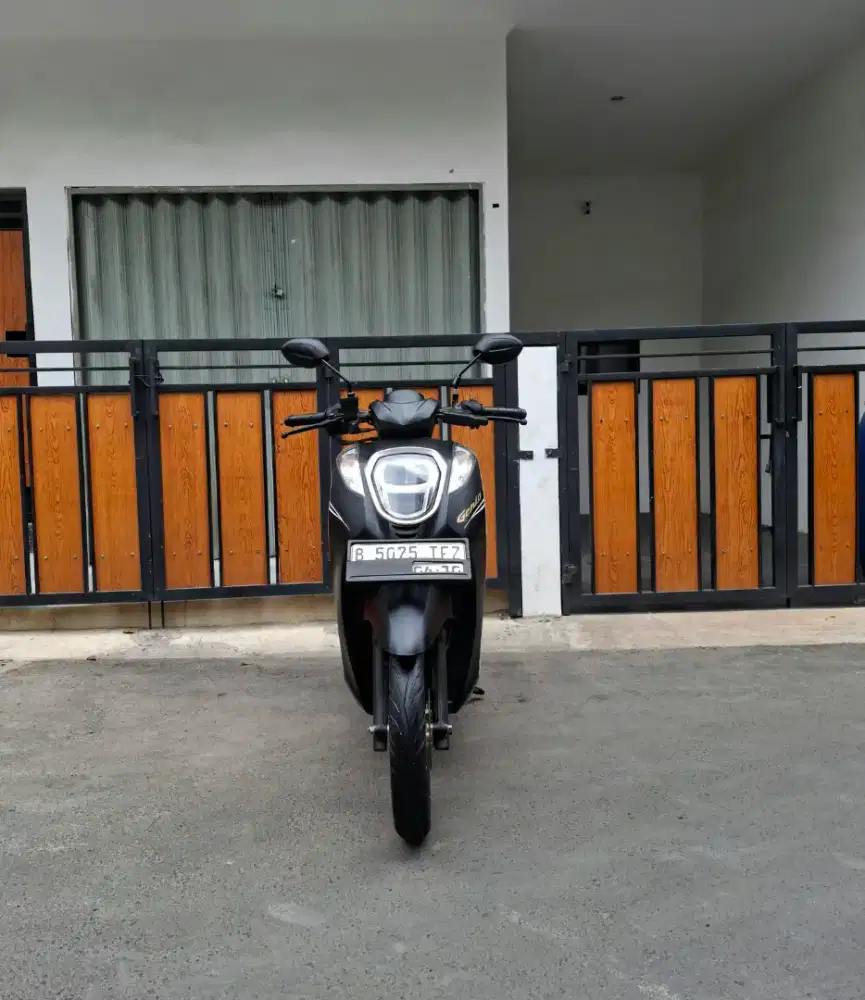 Honda Genio 110 CBS ISS MULUSSS Pajak Panjang