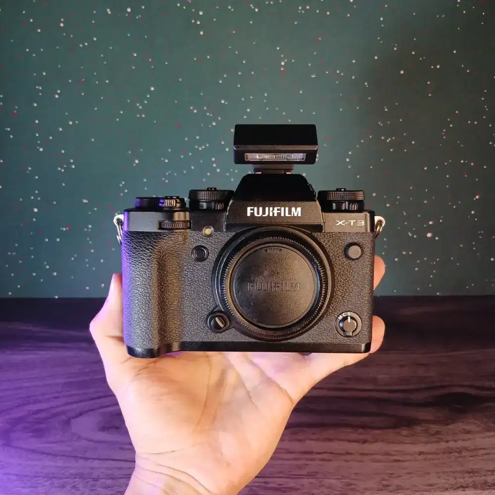 FUJIFILM X-T3 BLACK FULLSETBOX GOOD CONDITION
