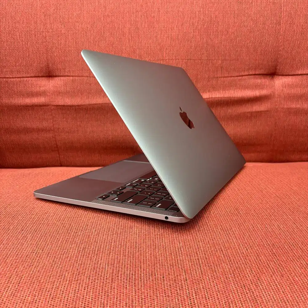 MacBook Pro 13 inch, M1 2020 RAM 8/512GB second