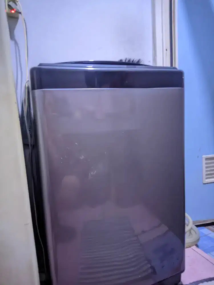 Jual cepat mesin cuci hisense 8 kg