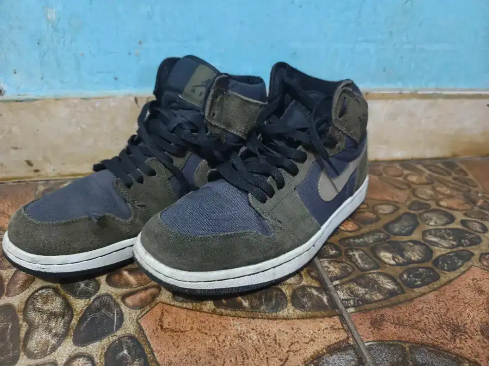 Sepatu air jordan nike ukuran 42
