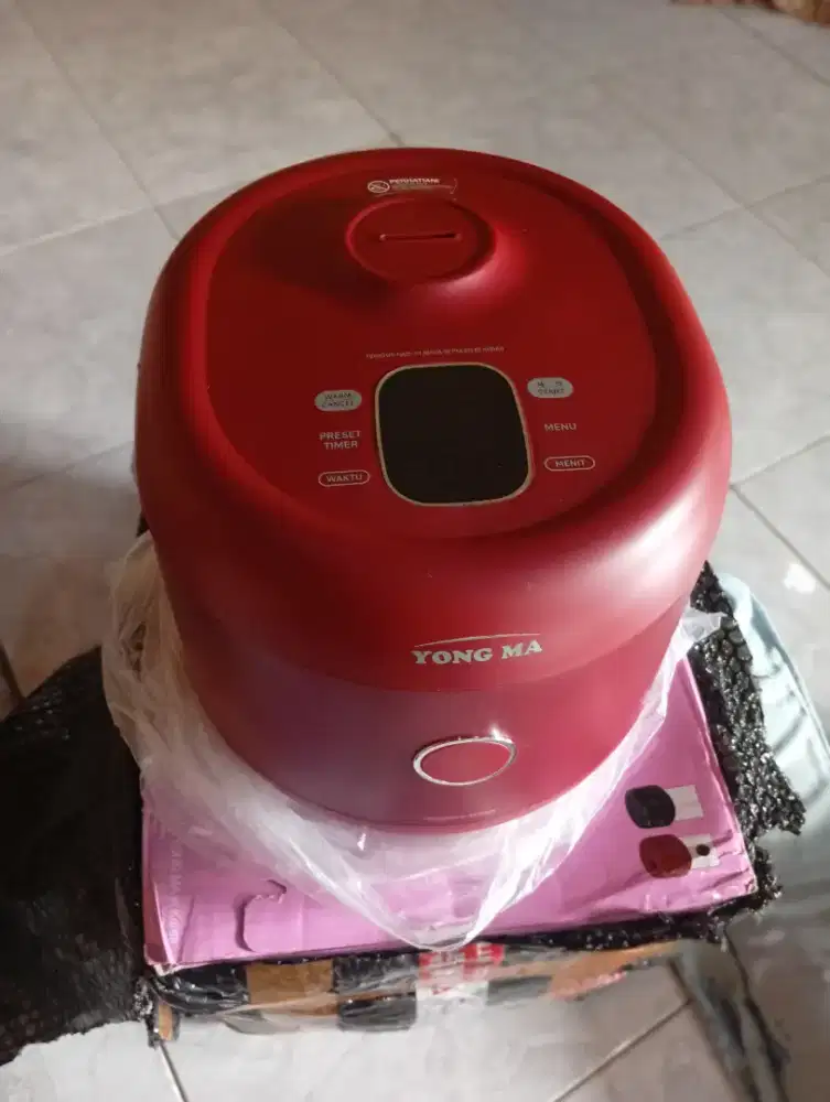 Magic Com Yong Ma SMC 7097 DIGITAL 2 Liter