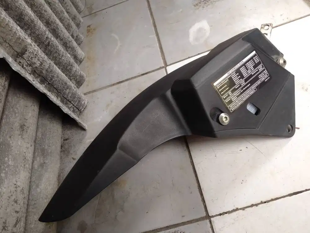 Selebor belakang vario original