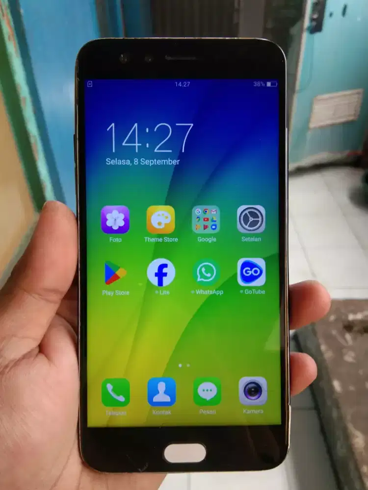 Oppo F3 4G 4/64 layar 5.5 inchi siap pakai tt/barter
