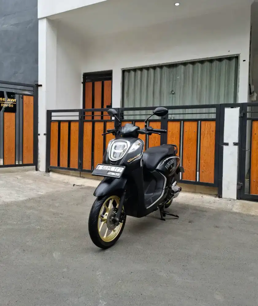 Honda Genio 110 CBS ISS MULUSSS Pajak Panjang