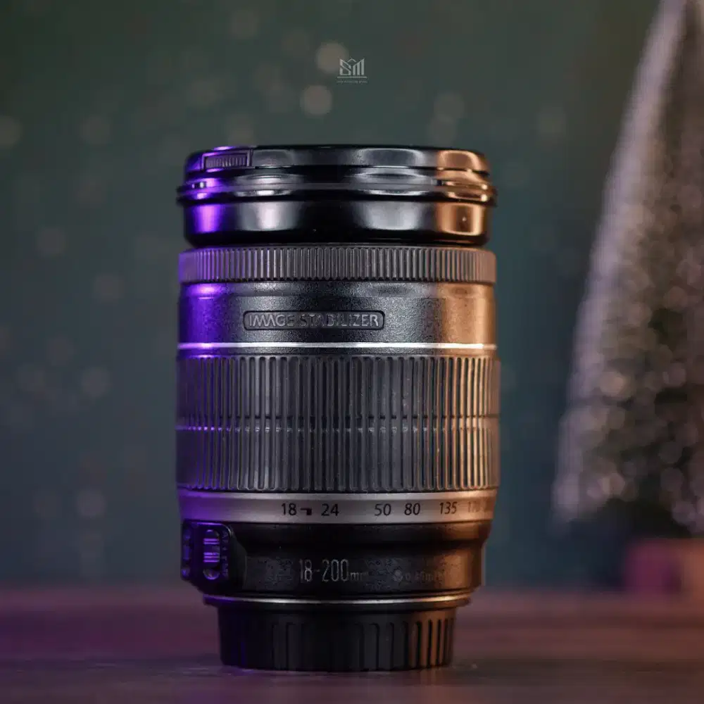 Canon EF-S 18-200mm IS/Lensa DSLR Canon