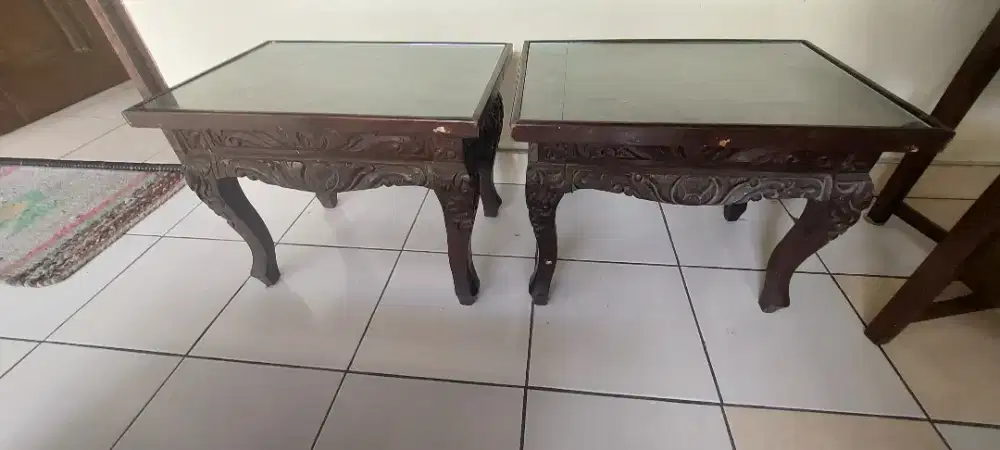 jual sepasang meja pendek ukir kayu jati tua bekas preloved
