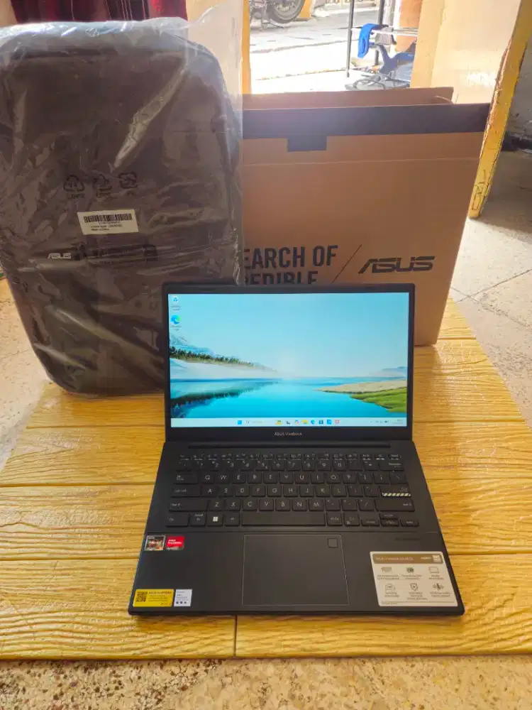 Asus Vivobook Go E1404FA Amd Rayzen 7 7520U
