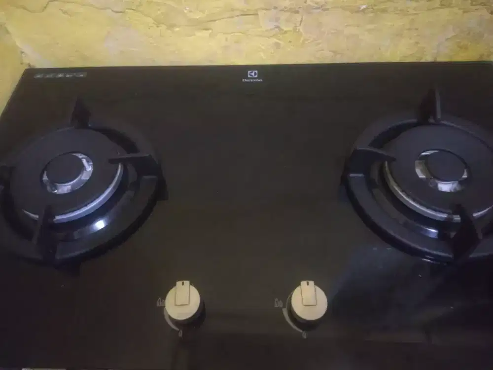 Kompor gas tanam Electrolux