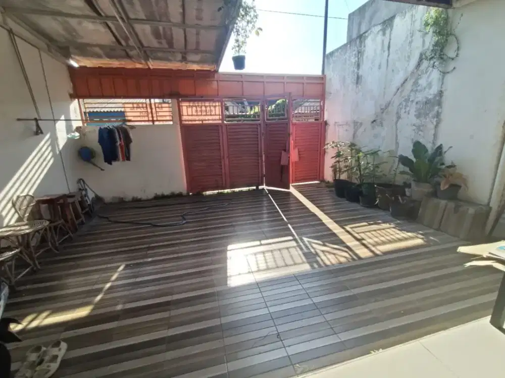 Rumah dijual di Mojosongo Jebres Solo dekat dengan Jl Jayawijaya akses simpangan mudah
