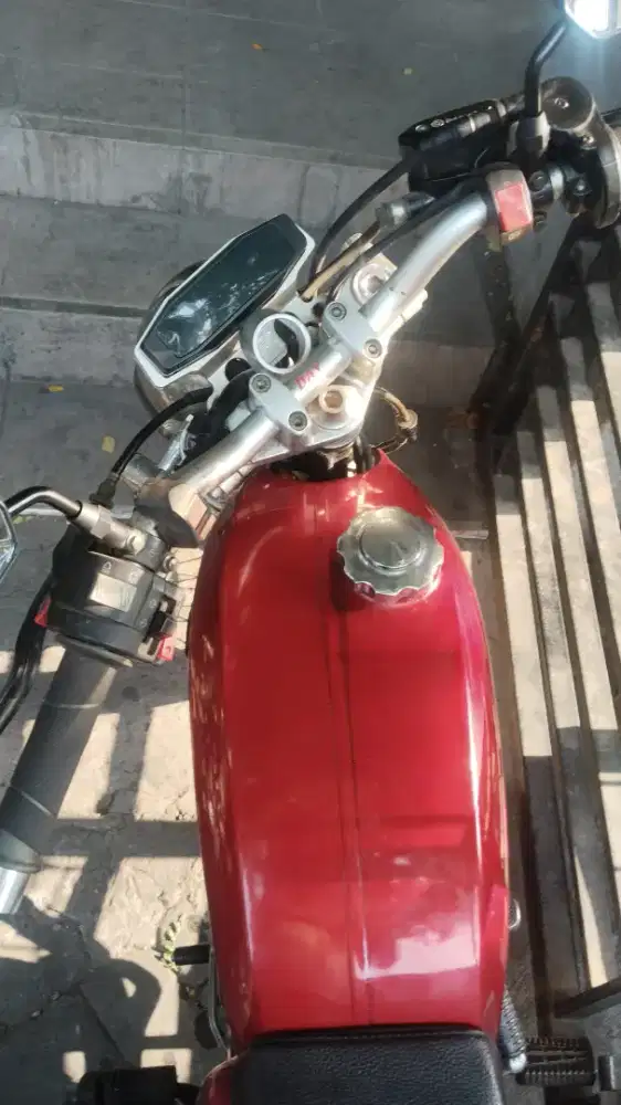Sepeda motor honda cb 200 cc thn 80 surat lekap pajak satu telat
